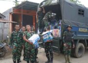 Kasrem 032/Wirabraja Salurkan Bantuan Logistik untuk Korban Banjir Bandang di Kabupaten Agam