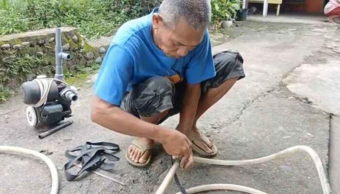 Kreativitas Warga Penuhi Kebutuhan Air Bersih Pasca Bencana di Padang, Manfaatkan Mesin Penyedot dan Mata Air Sungai Banjir Kanal 2 IMG 20251203 WA0019
