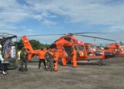 Basarnas Kerahkan Tiga Helikopter Salurkan Bantuan ke Wilayah Terdampak Bencana di Sumbar