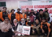 Dompet Dhuafa dan Ria Ricis Salurkan Bantuan untuk Penyintas Banjir Bandang di Kota Padang