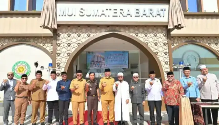 Gubernur Mahyeldi Resmikan Penggunaan Gedung Baru MUI Sumbar