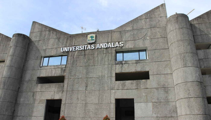 Pelayanan Pascabencana: UNAND Gratiskan Perbaikan Kendaraan Roda Dua
