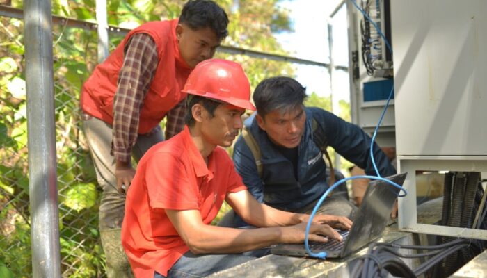 Jaga Konektivitas Warga di Huntara, Telkomsel Perkuat Akses Internet