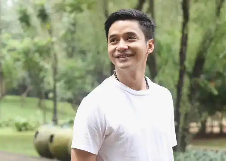 ADLY FAIRUS6