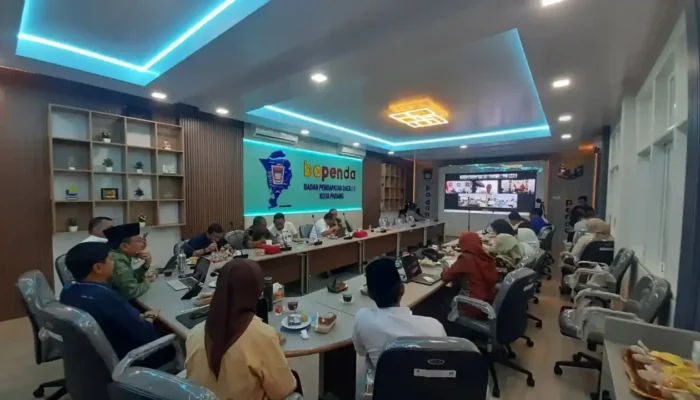 Cegah Munculnya Kelompok Miskin Baru Pascabencana, Pemko Padang Dorong Percepatan Bantuan Modal dan Perbaikan Irigasi