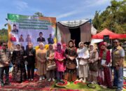 IKA UNAND Dampingi Pembangunan Hunsela di Talang Batu Busuak, Wali Kota Padang Serahkan Kunci untuk 11 KK 15 IMG 20260127 WA0007