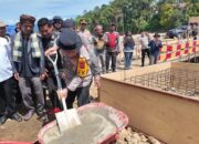 Pulihkan Akses Pasca Galodo, Kapolda Sumbar Letakkan Batu Pertama Jembatan Bailey di Agam 14 IMG 0346