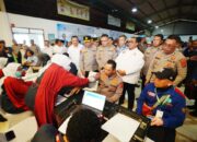Momen Kapolri Ikut Donor Darah saat Hadiri Baksos HUT ke-53 Buruh KSPSI 13 e51fa97e 2d8f 4c13 9fbc e1a4acfa068f