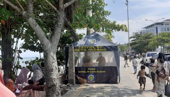 Antisipasi Pungli, Satpol PP Perketat Pengawasan di Pantai Padang