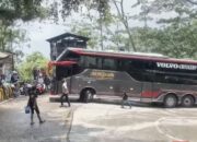 Bus Gagal Menanjak di Panorama Satu, Jalur Padang-Solok Sempat Macet