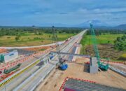 Pemasangan Girder Interchange Lubuk Alung, Tol Padang–Sicincin Terapkan Rekayasa Lalu Lintas di KM 18+998 12 WhatsApp Image 2026 03 01 at 12.29.35