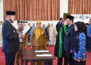 Wali Kota Padang Fadly Amran Lantik 4 Pejabat Eselon II dan 50 Kepala Sekolah 12 d751d1cd 8a71 4b88 915a cef490f5a96a