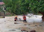 Ops SAR Banjir di Pasaman, Dua Warga Terseret Arus Sungai