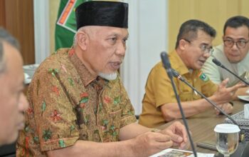 Gubernur Mahyeldi: Potensi Wisata Mentawai Harus Dikelola Serius dan Berkelanjutan 8 9c1866c7 129f 4c48 b54b 4ab8370f9658