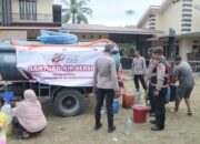 Sambut HUT Bhayangkara ke-80, Polres Payakumbuh Salurkan Air Bersih ke Situjuah Gadang