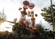 Kontroversi, Sejarah, dan Transformasi Hoyak Tabuik di Pariaman: Dari Ritual Asyura hingga Festival Budaya