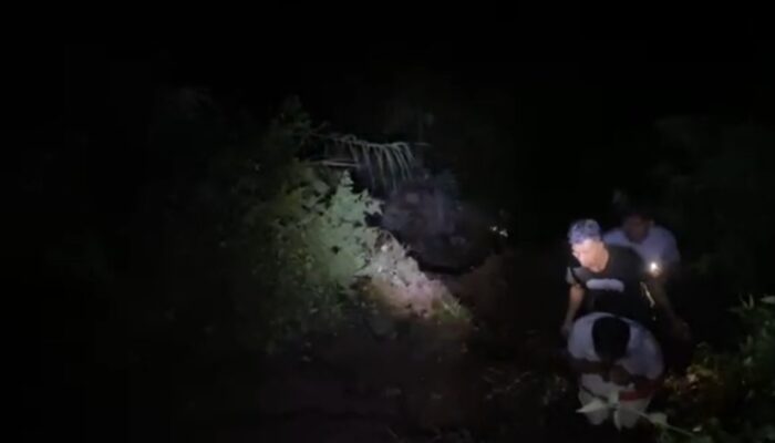 Mobil Terjun ke Jurang 80 Meter di Sitinjau Lauik, Tim SAR Diterjunkan Lakukan Evakuasi