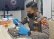 Dokkes Polres 50 Kota Laksanakan Food Safety MBG di SPPG Guguk, Pastikan Menu Bergizi Aman Dikonsumsi 12 IMG 4333