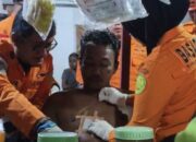 Sopir Truk Masuk Jurang di Sitinjau Lauik Berhasil Dievakuasi Warga Dalam Kondisi Selamat 11 IMG 4442
