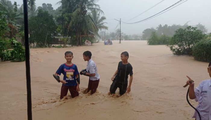 Banjir Berulang di Kota Padang, Sudah Saatnya Evaluasi Serius Penanganan dan Mitigasi