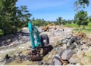 Tiga Alat Berat Dikerahkan, Pemprov Sumbar Normalisasi Sungai Batang Guo Pascabanjir 11 IMG 20260805 WA0008