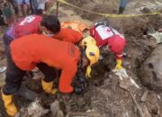 Kantor SAR Padang Nyatakan Operasi Evakuasi Mayat Tanpa Identitas di Agam Ditutup Usai Diserahkan ke RSUD Lubuk Basung 12 IMG 5436