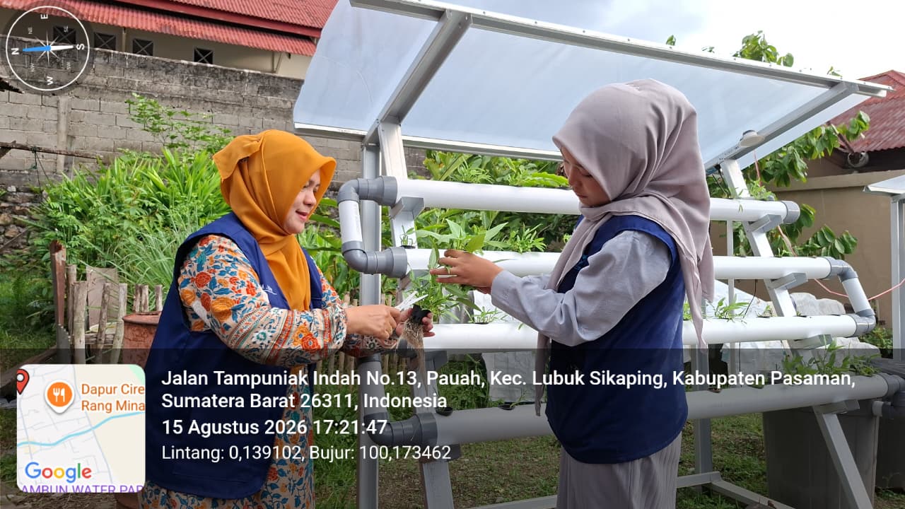 Mahasiswa KKN Reguler II Universitas Andalas Tingkatkan Pengetahuan Masyarakat melalui Sosialisasi Budidaya Kangkung Hidroponik di Nagari Pauah