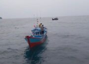 Kapal Nelayan Rusak Mesin di Perairan Pesisir Selatan, Dua Nelayan Dievakuasi Selamat 12 IMG 20260917 WA0001