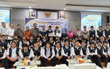 Wamen P2MI Lepas CPMI Program SMK Go Global di Padang, Siap Ditempatkan ke Malaysia 4 IMG 20260919 WA0001 1