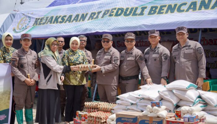 Kejati Sumbar Dirikan Posko dan Dapur Umum untuk Korban Galodo di Solok