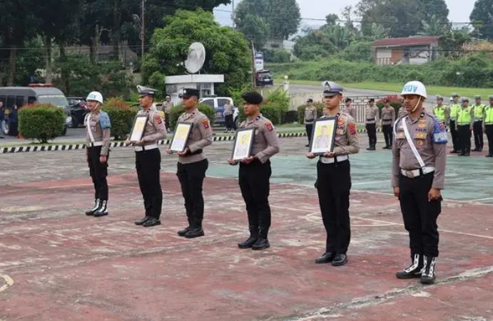 4 Polisi di Solok Selatan Dipecat, Ada yang Mangkir hingga Tiga Bulan