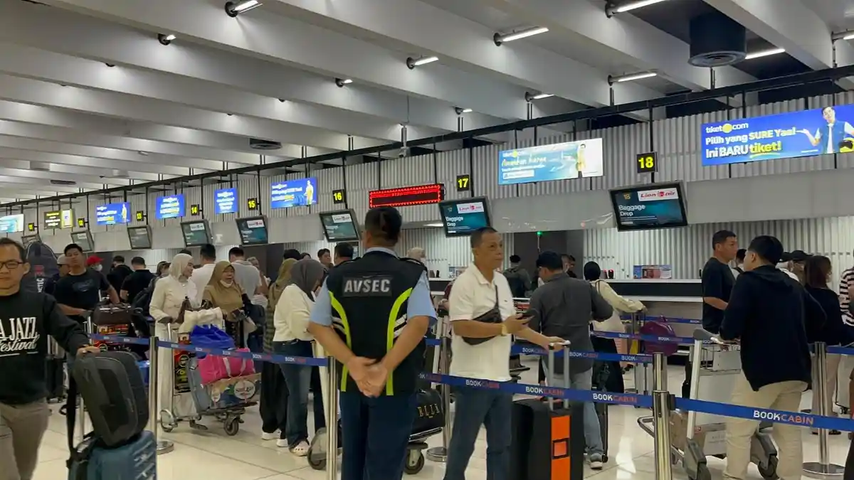 Penumpang bandara 69