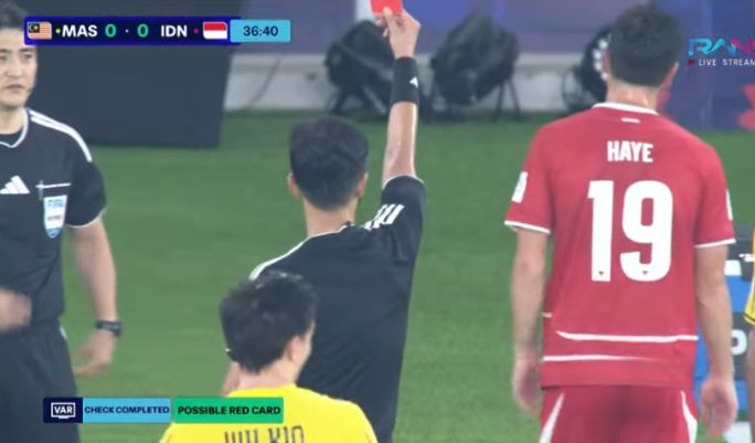 Thom Haye Diusir Wasit, Babak Pertama Indonesia vs Malaysia