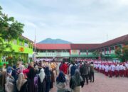 Kualitas Udara Padang Membaik, Siswa PAUD hingga SMP Kembali Sekolah Senin 21 September 12 Siswa PAUD, TK, SD, dan SMP di Kota Padang kembali menjalani pembelajaran tatap muka