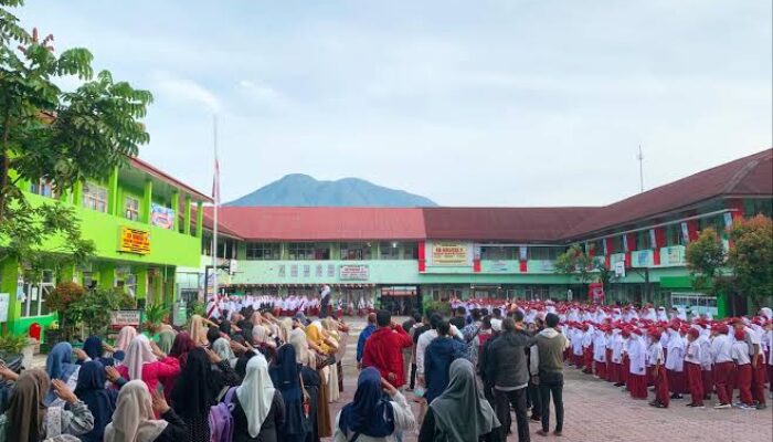 Kualitas Udara Padang Membaik, Siswa PAUD hingga SMP Kembali Sekolah Senin 21 September