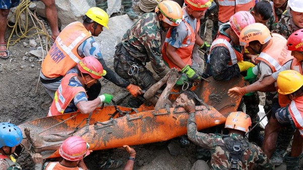 9 Hari Terjebak dalam Terowongan Banjir Nepal, Dua Pekerja Berhasil Diselamatkan