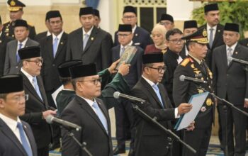 Prabowo Lantik Nuzran Joher sebagai Ketua Ombudsman RI di Tengah Polemik Lapas Cibinong 8 presiden prabowo lantik sejumlah menteri kabinet merah putih 1790856799278 169